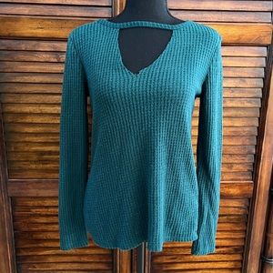 💫Rock Republic V-Neck Long Sleeve Waffle Textured Womens Top Sz Small💫